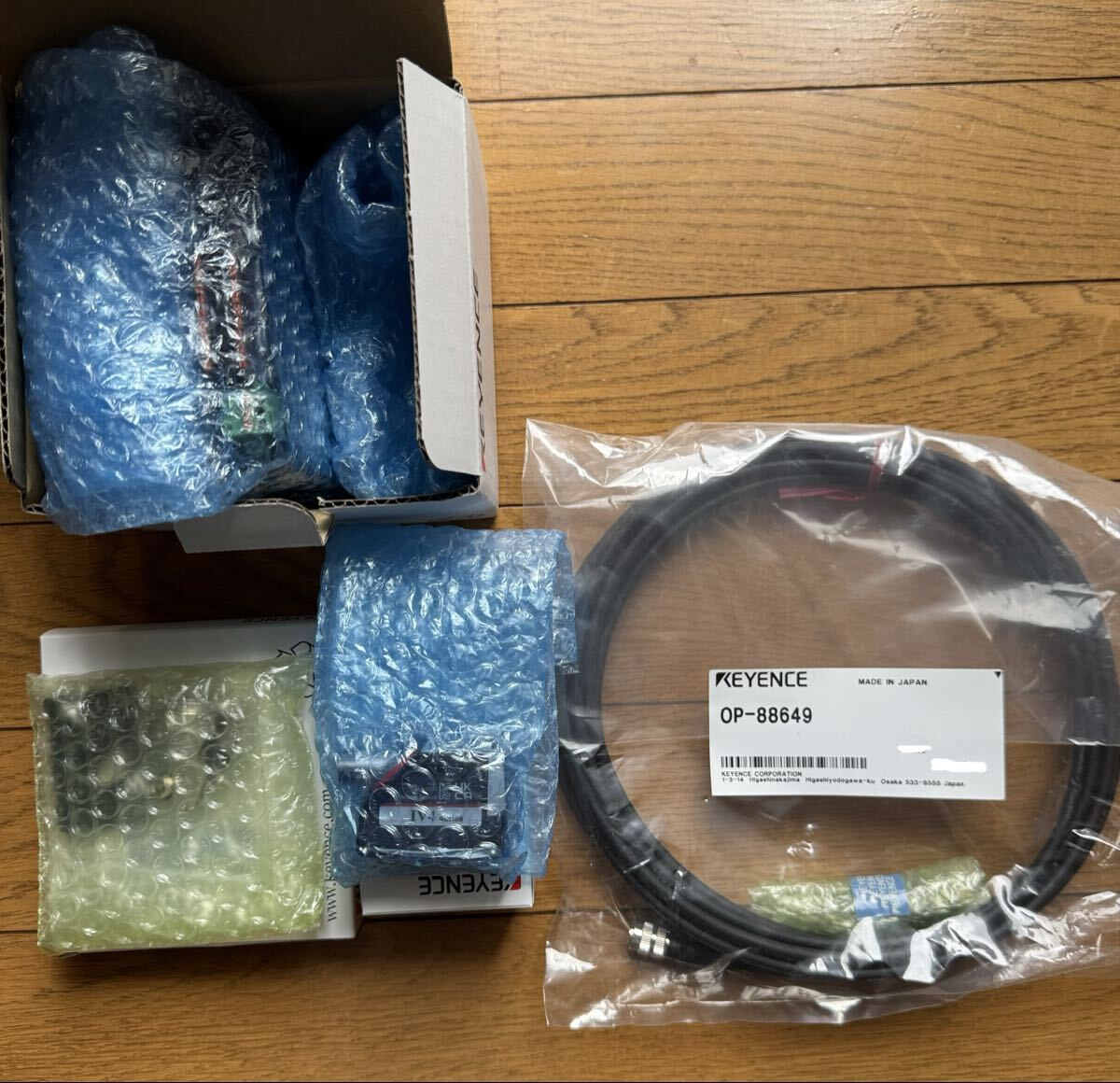 Keyence IV4-G120 IV4-G500CA OP-87910 OP-88649 Set (open box) [d1248575161]