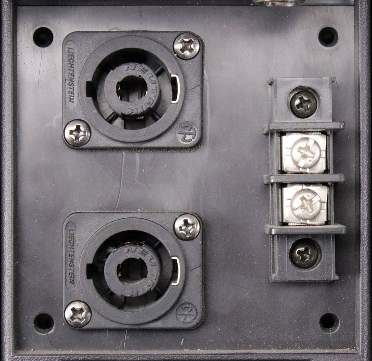 TOA HX-5B Compact Array Speaker 2 Units Indoor Use [n1250040516]