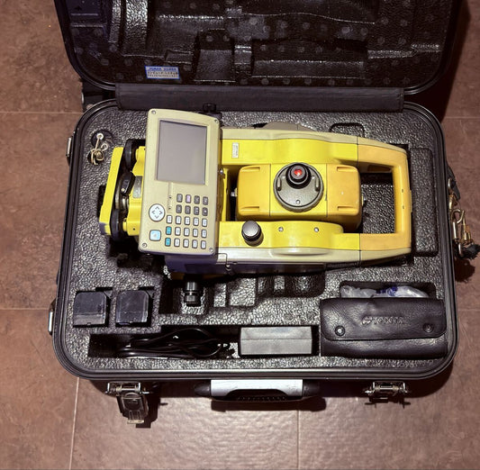Topcon GPT-7500 Total Station with Case [d1250093183]