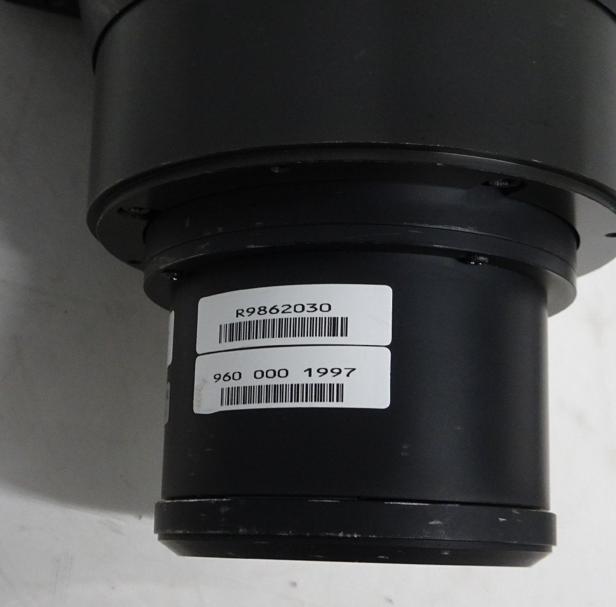 BARCO R9862030 Zoom Lens for DLP Projector [u1194740130]