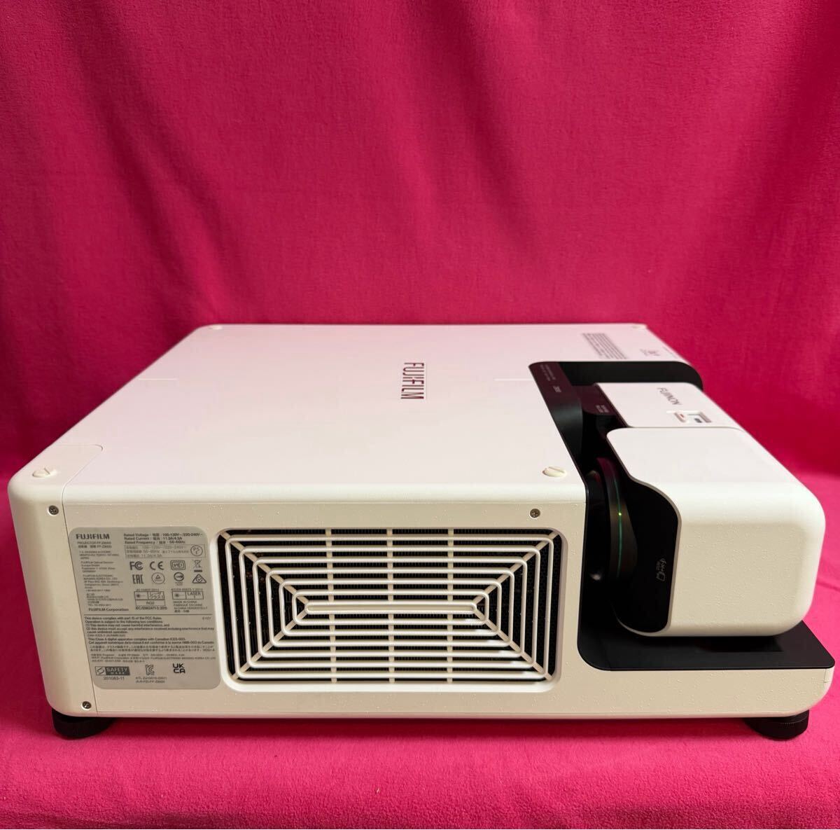 FUJIFILM FP-Z8000 Projector [e1242066255]