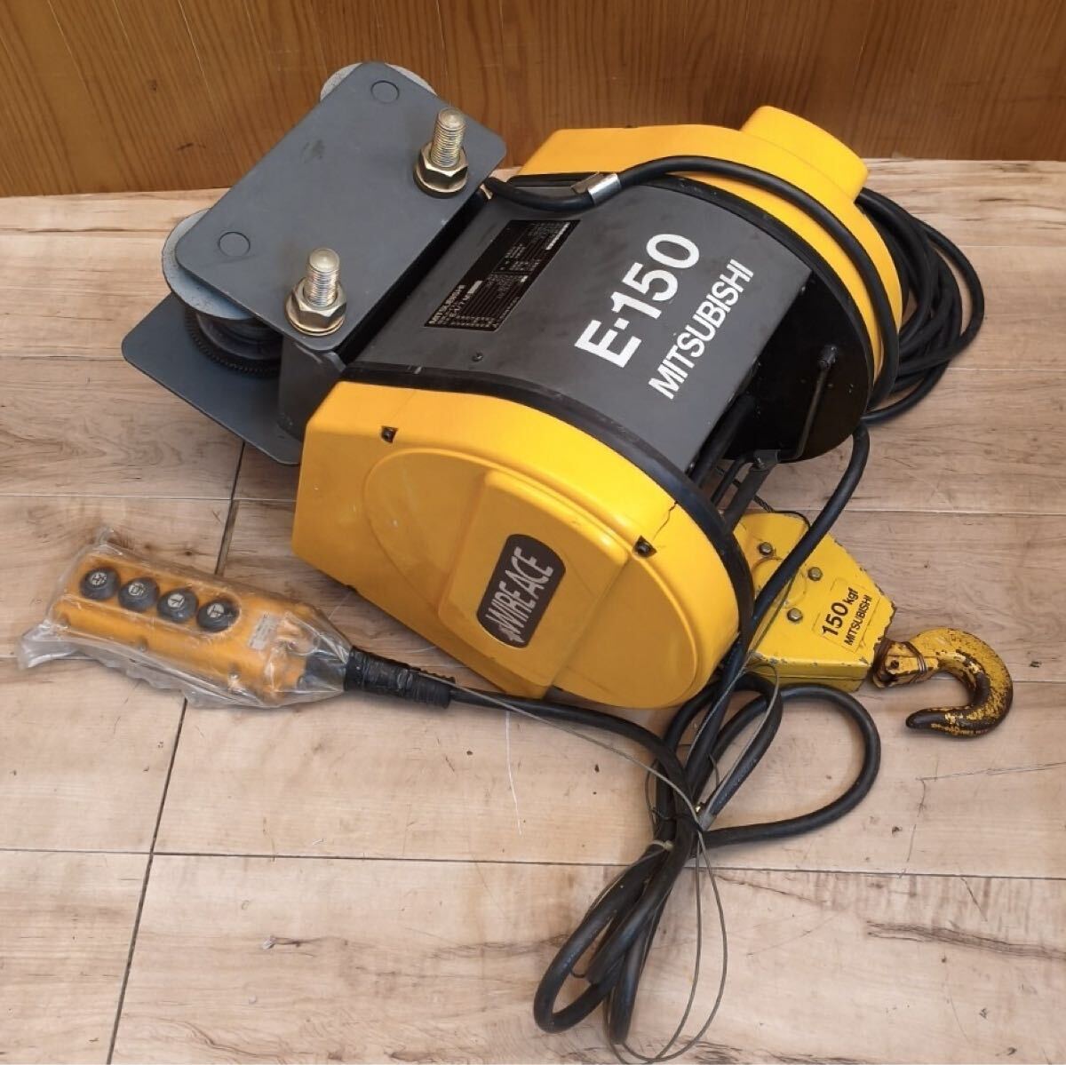 Mitsubishi Electric E-1/7M Electric Hoist 150kg [o1230028705]