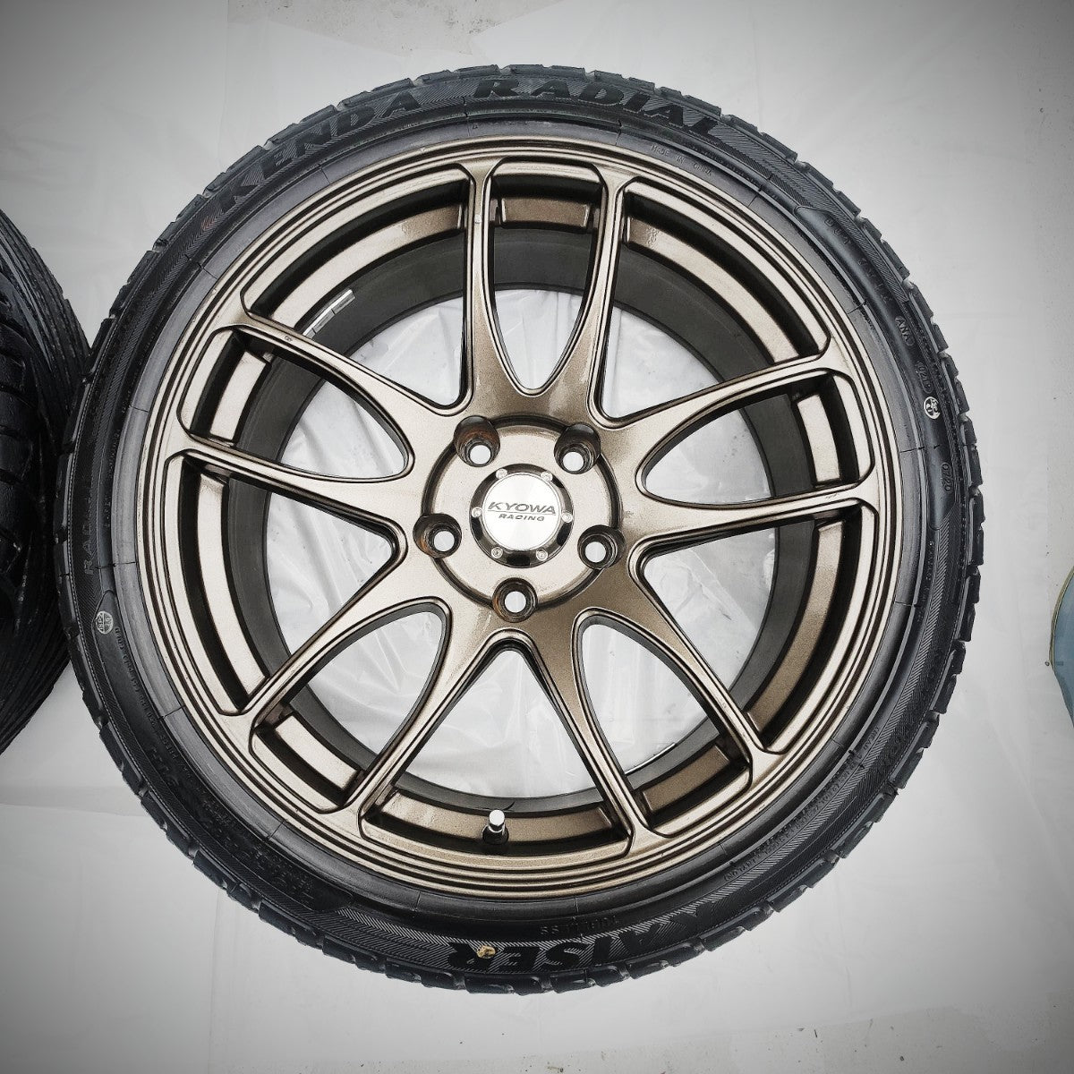 KYOWA KR536 17 Inch 9J +20 5H PCD114 [x1107331063]