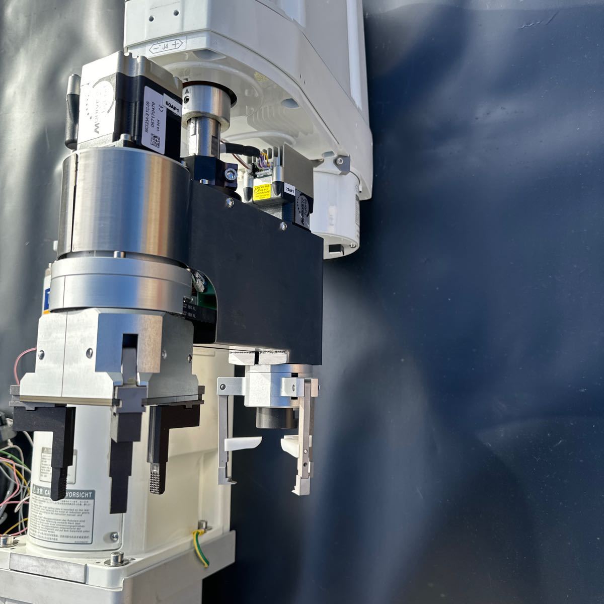 Mitsubishi Electric RH-6FH4520-1Q1-S36 Robot with CR751-Q Controller [o1121665122]