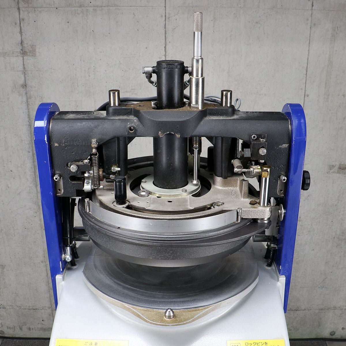 Tokura Shoji DR-ROBOT2-A Fully Automatic Split Rounding Machine Bakery Machine [d1130855071]