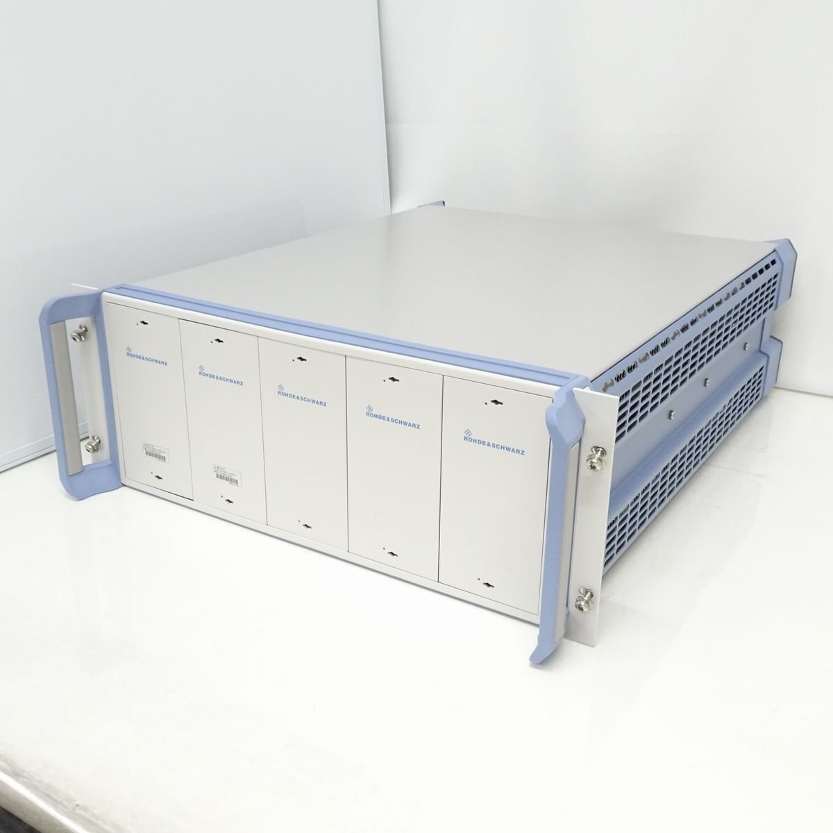 Rohde & Schwarz MSCU 1513.8506.02 Module Frame with MSCU-F21 and MSCU-F20 (as-is) [d1150376983]