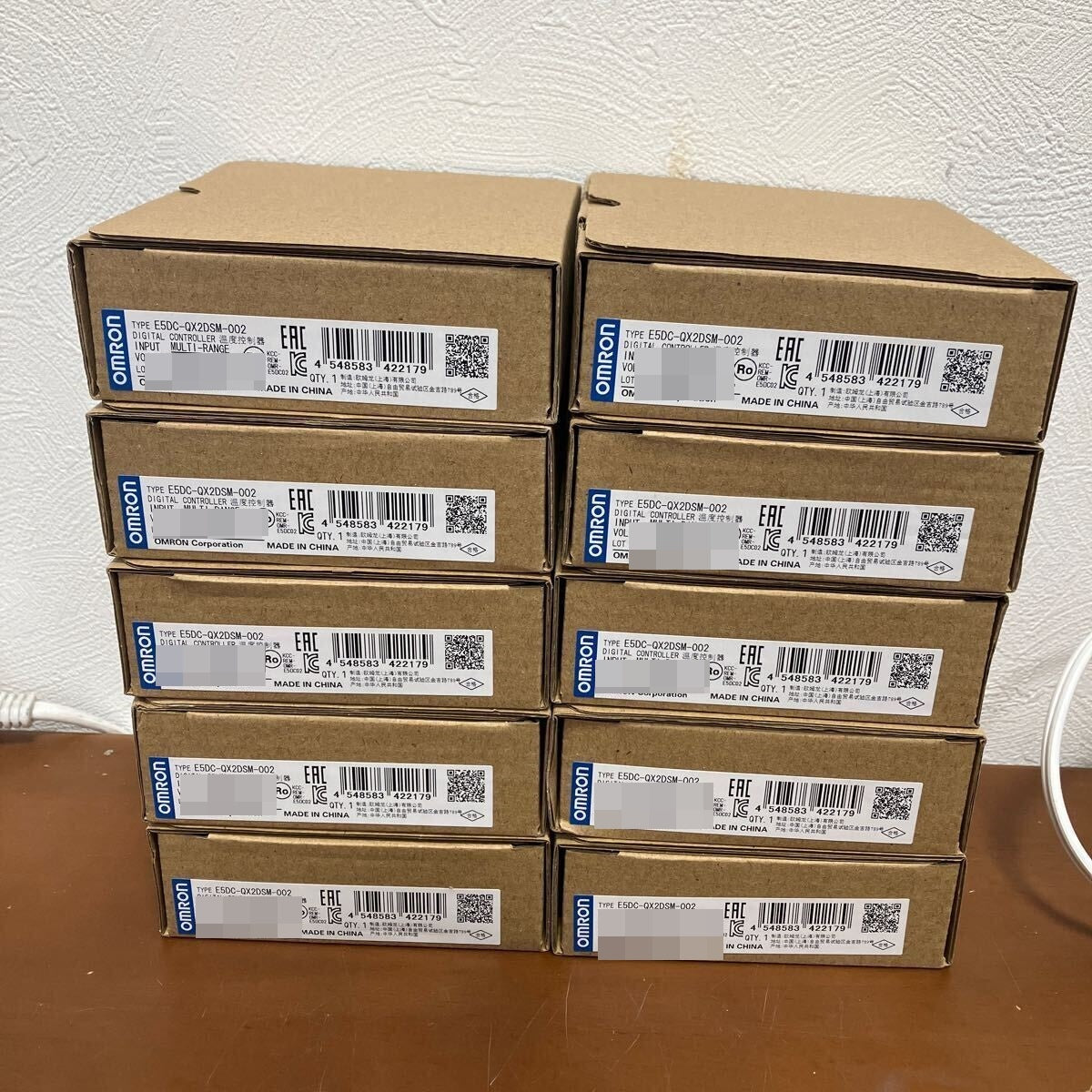 OMRON E5DC-QX2DSM-002 Temperature Controller [v1151765466]