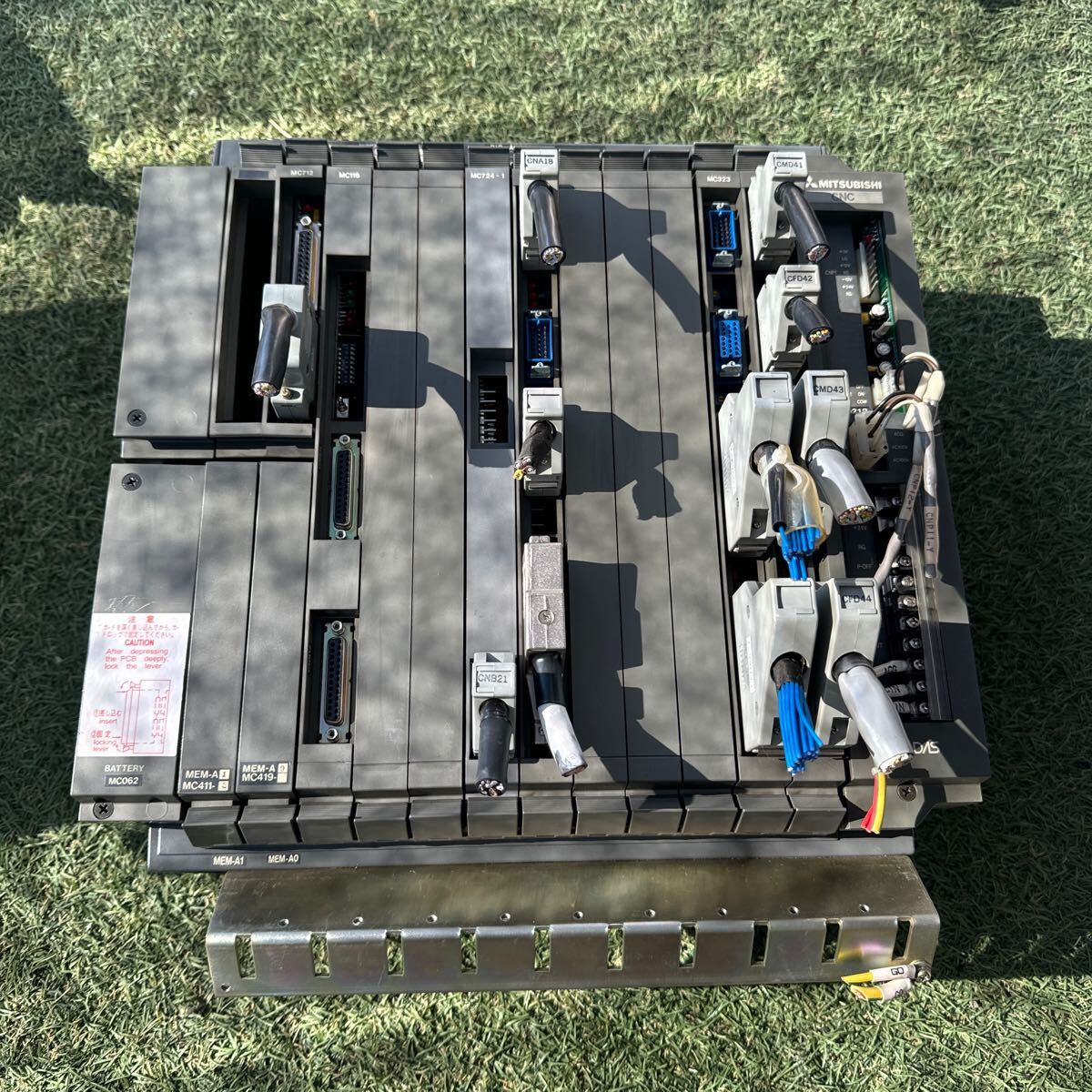 Mitsubishi Electric FCA335L3N-1 CNC Sequencer with MC323 MC712 MC116 MC724-1 MC616 [q1160941876]