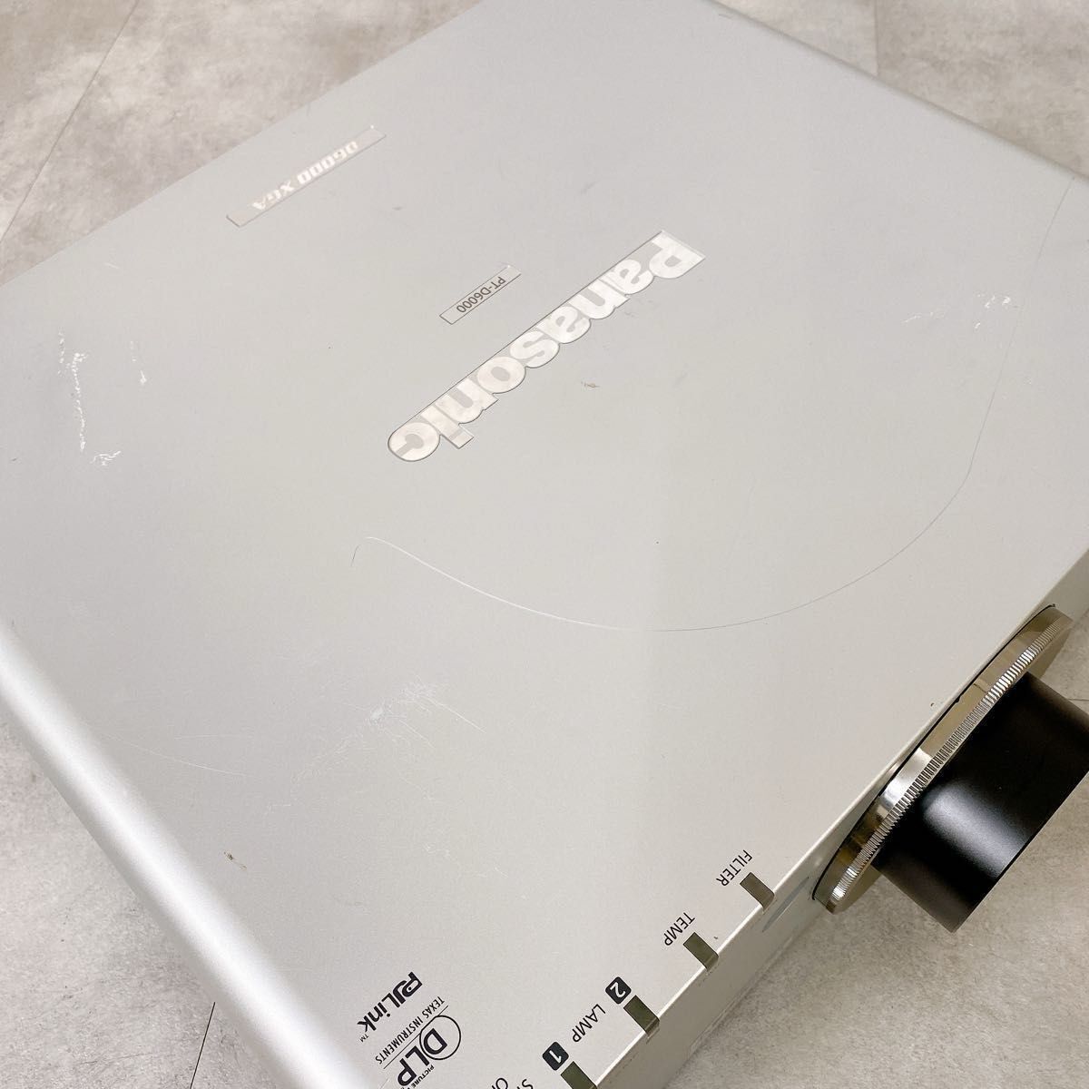 Panasonic PT-D6000S Projector DLP 6500 Lumens 217 Hours Lamp Time [x1178530549]