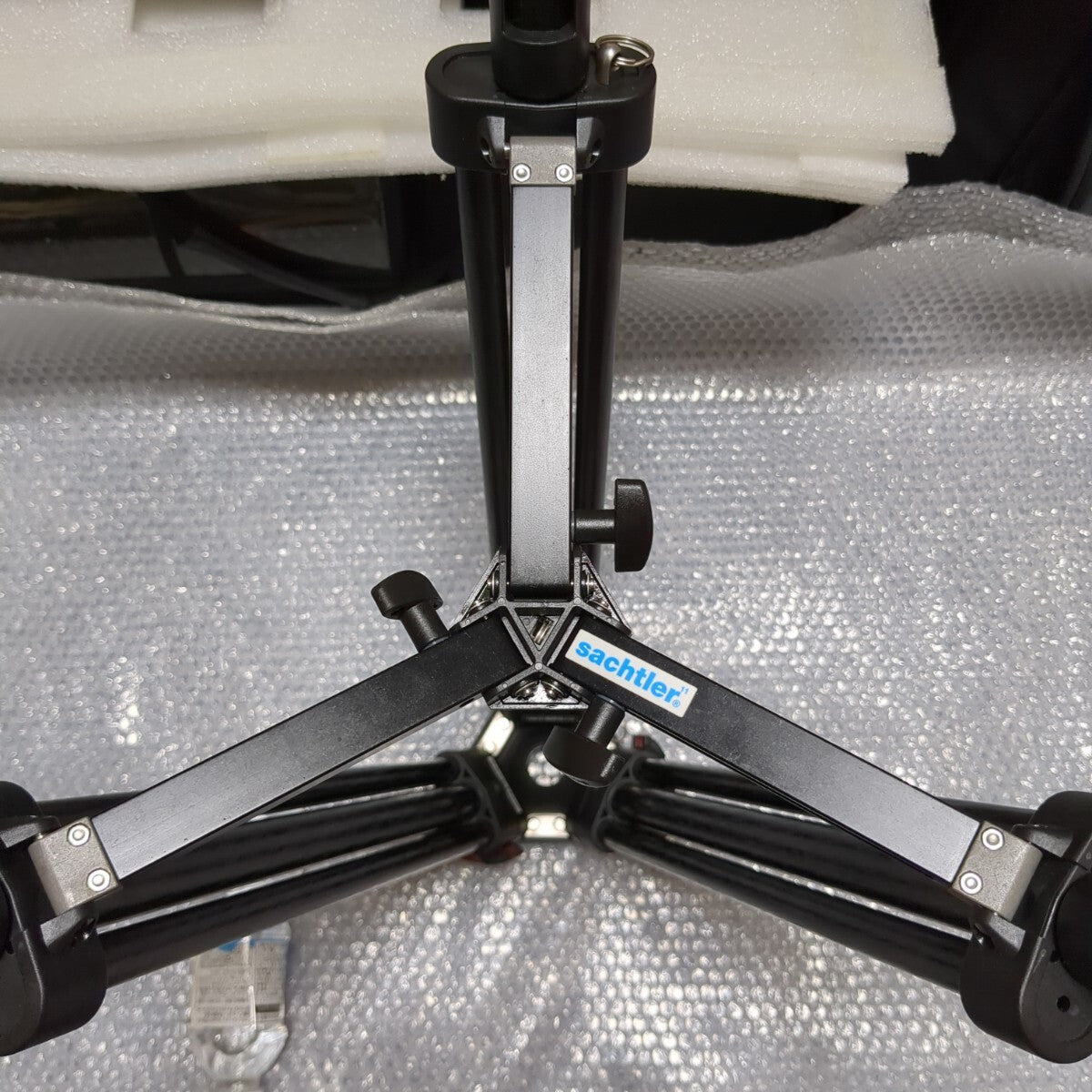 Sachtler Speed Lock 75 CF Carbon 3-tier Tripod 75mm [k1181050074]