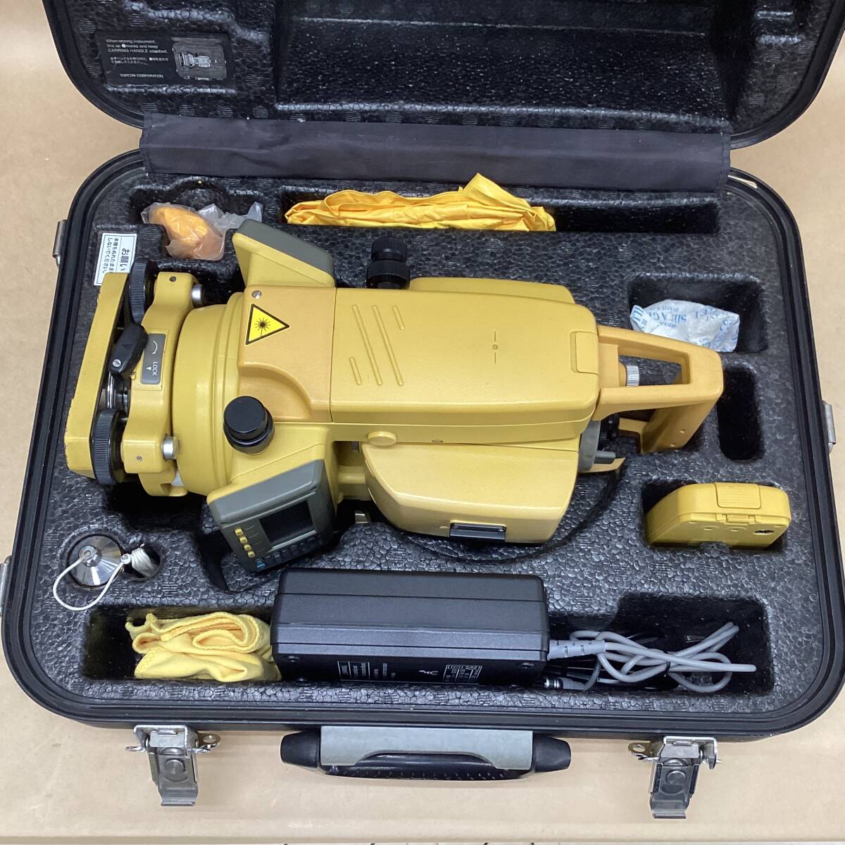 TOPCON GPT-3005 Surveying Instrument Total Station [e1181859044]