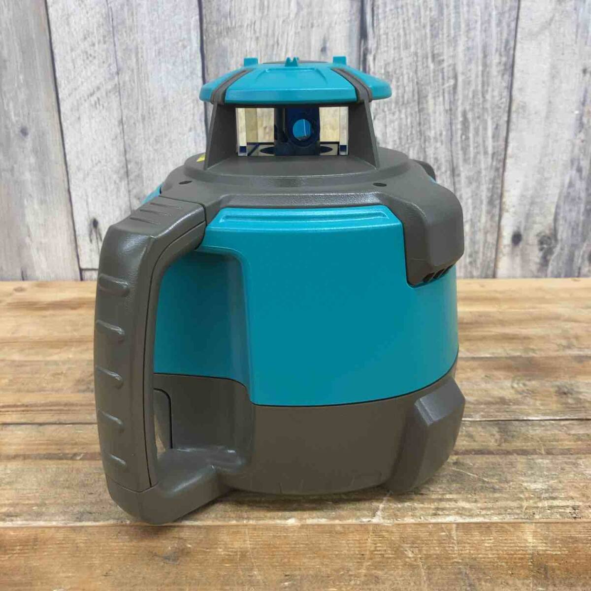 SOKKIA LP610J-DBD Automatic Leveling Level Planer with Lenser LS-100D Holder and Tripod [w1182276367]