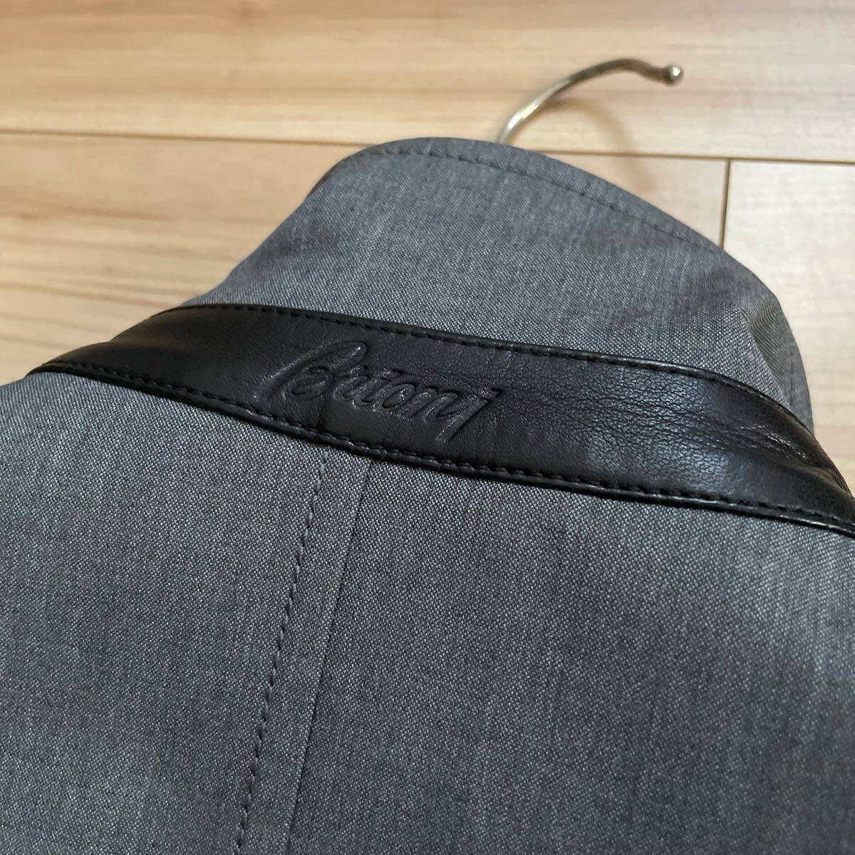 [Free Shipping] [Like New] Brioni PERFORMA Brioni Leisure jackets Gray M Water Repellent Windproof Breathable Jacket [w1182464787]
