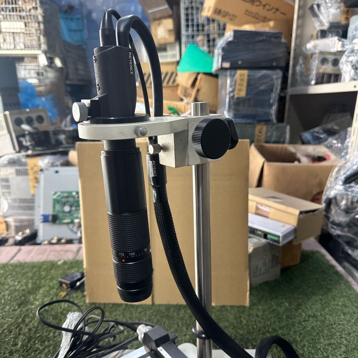 Keyence VH-5910 Microscope with Zoom Lens [q1184387129]