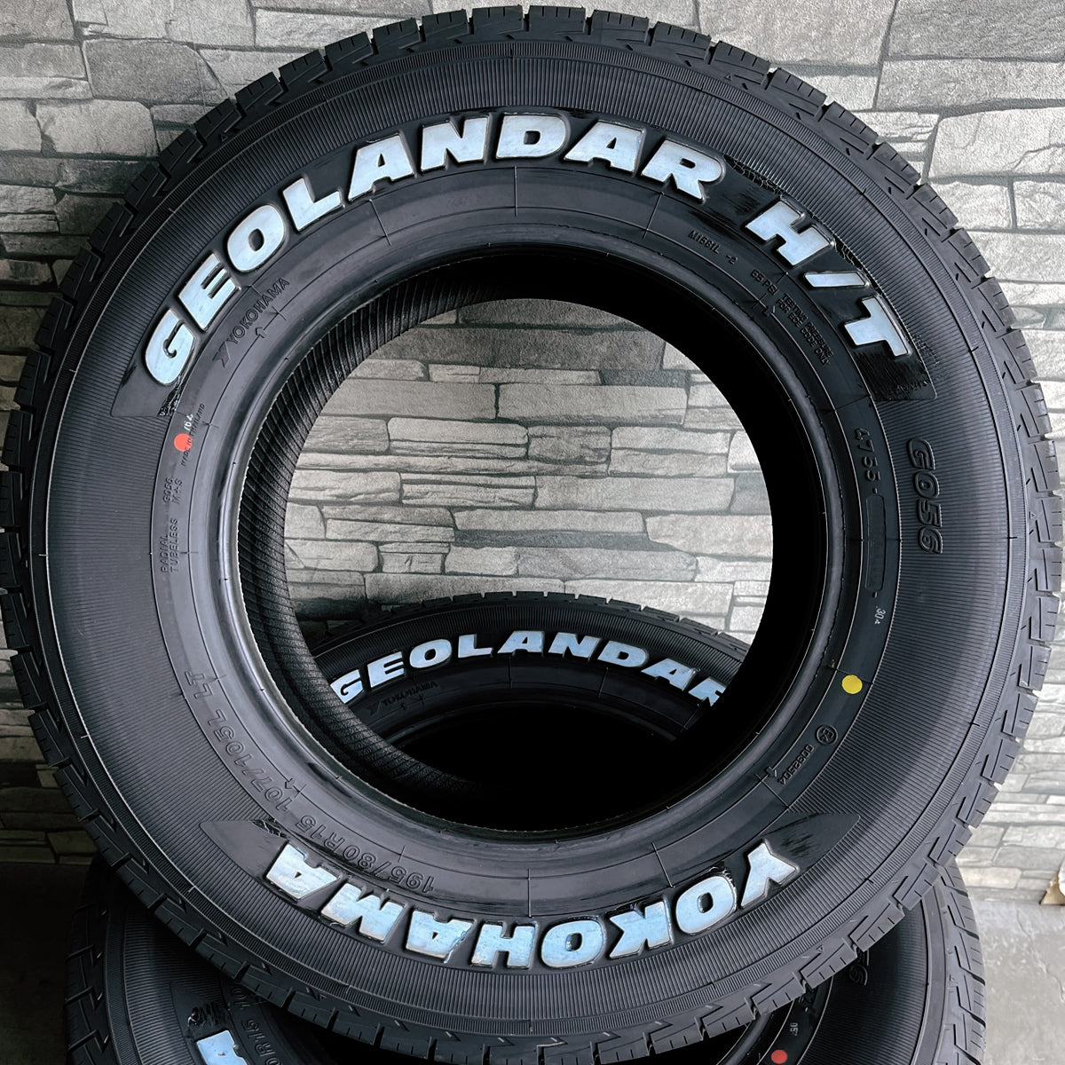 HIACE 195/80R15 GEOLANDAR H/T G056 WL RIVAI NOX 15×6.0J+32 6/139.7 MBK Geolander HT HIACE New tire wheel set of 4 to [g1184678985]