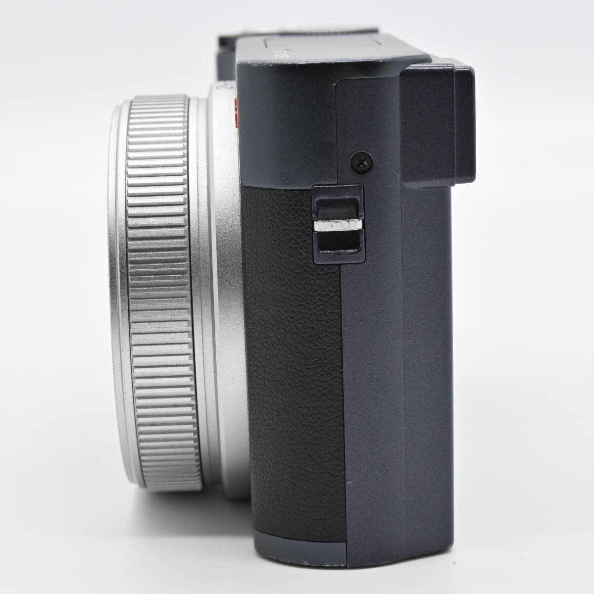 Leica C-LUX Midnight Blue Digital Camera [n1188566306]