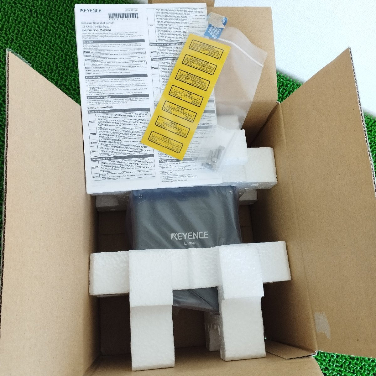 Keyence LJ-S8000 3D Sensor with LJ-S040 (open box) [p1190328282]