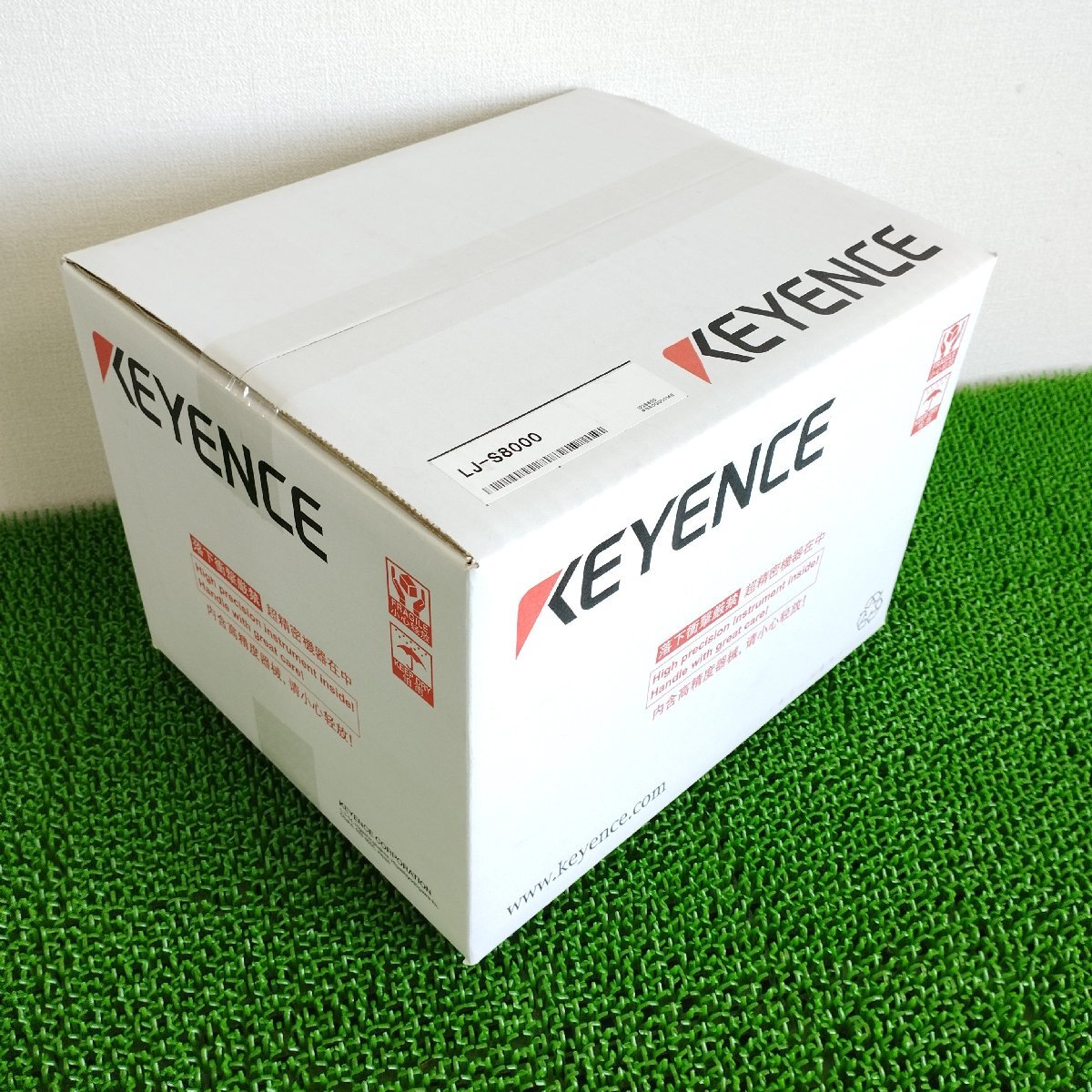 Keyence LJ-S8000 3D Sensor with LJ-S040 (open box) [1192072365]