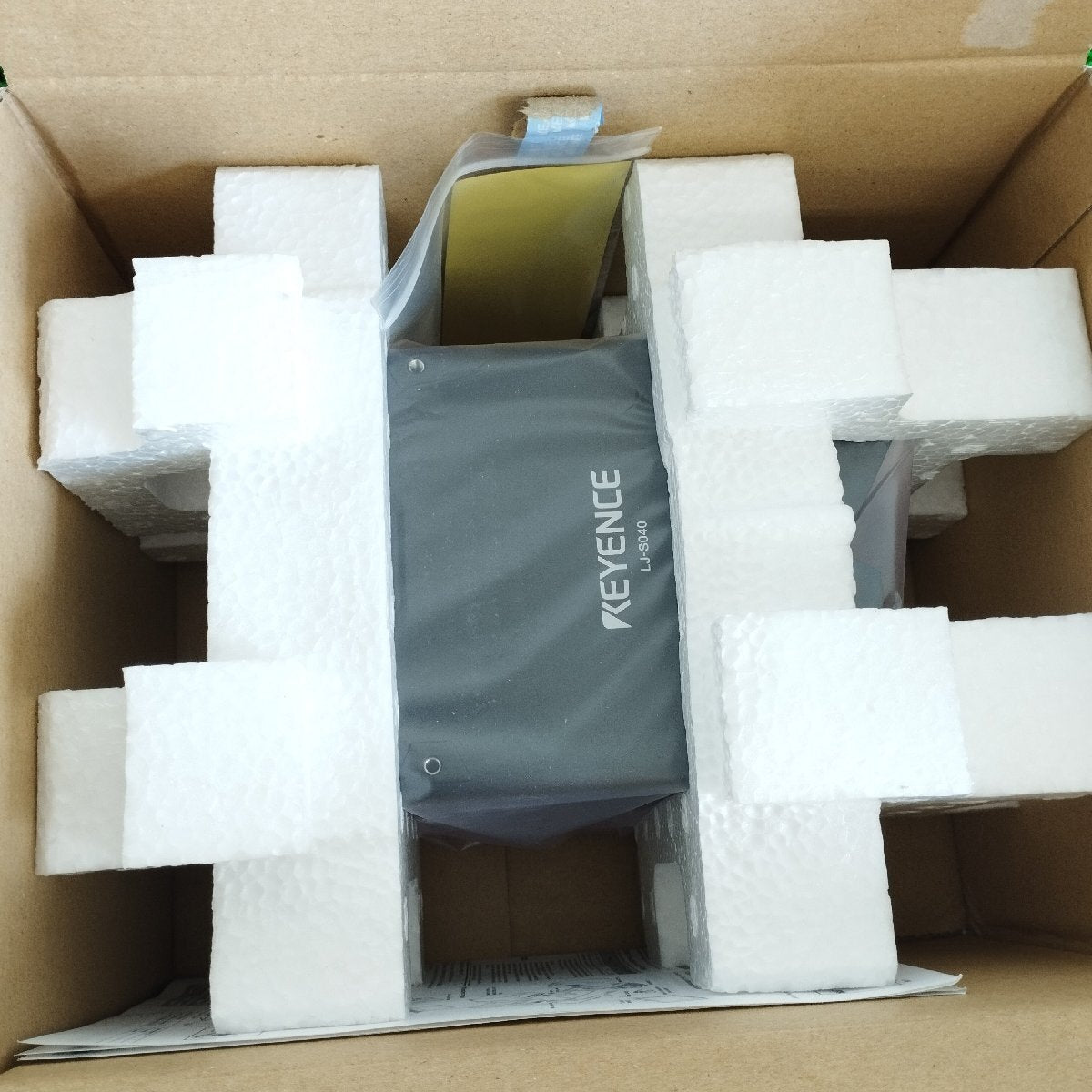Keyence LJ-S8000 3D Sensor with LJ-S040 (open box) [1192072365]