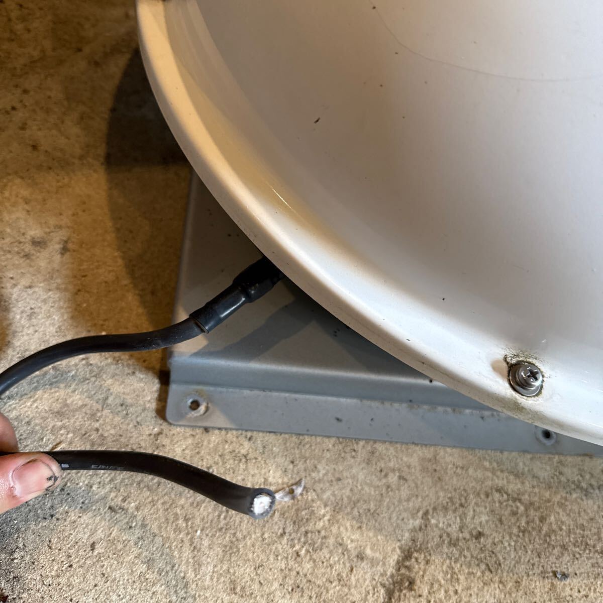 Camos Automatic Tracking Antenna Satellite Broadcasting Relay Vehicle [n1192360461]