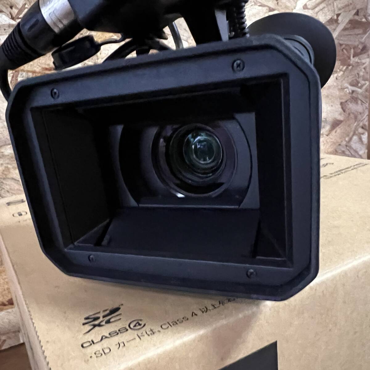 SONY HXR-NX70J HD Video Camera [q1193491700]