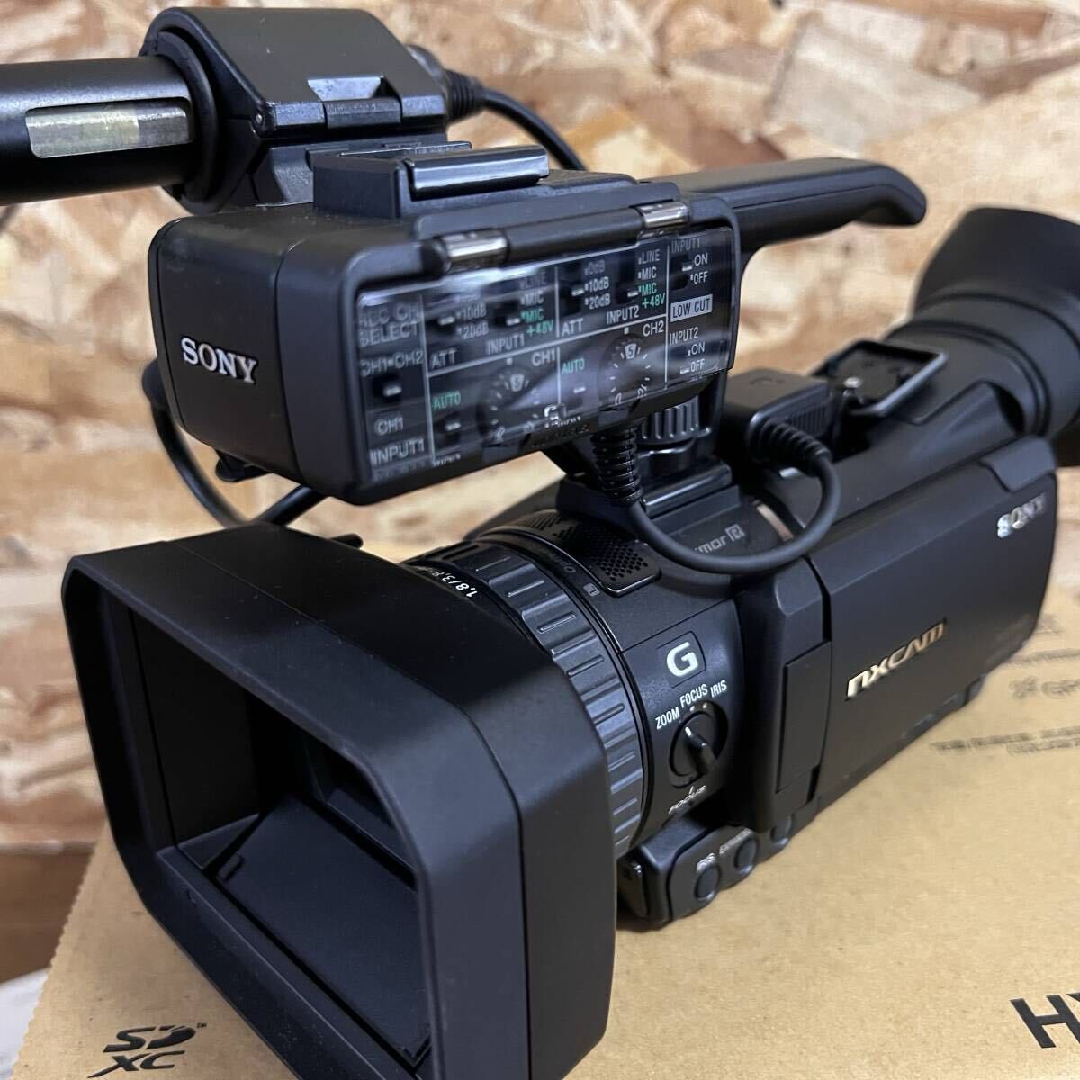 SONY HXR-NX70J NXCAM HD Video Camera [1194218981]