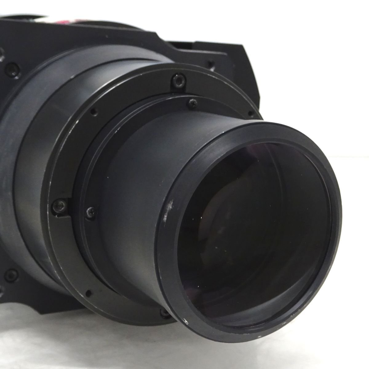 BARCO R9862030 Zoom Lens for DLP Projector [u1194740130]