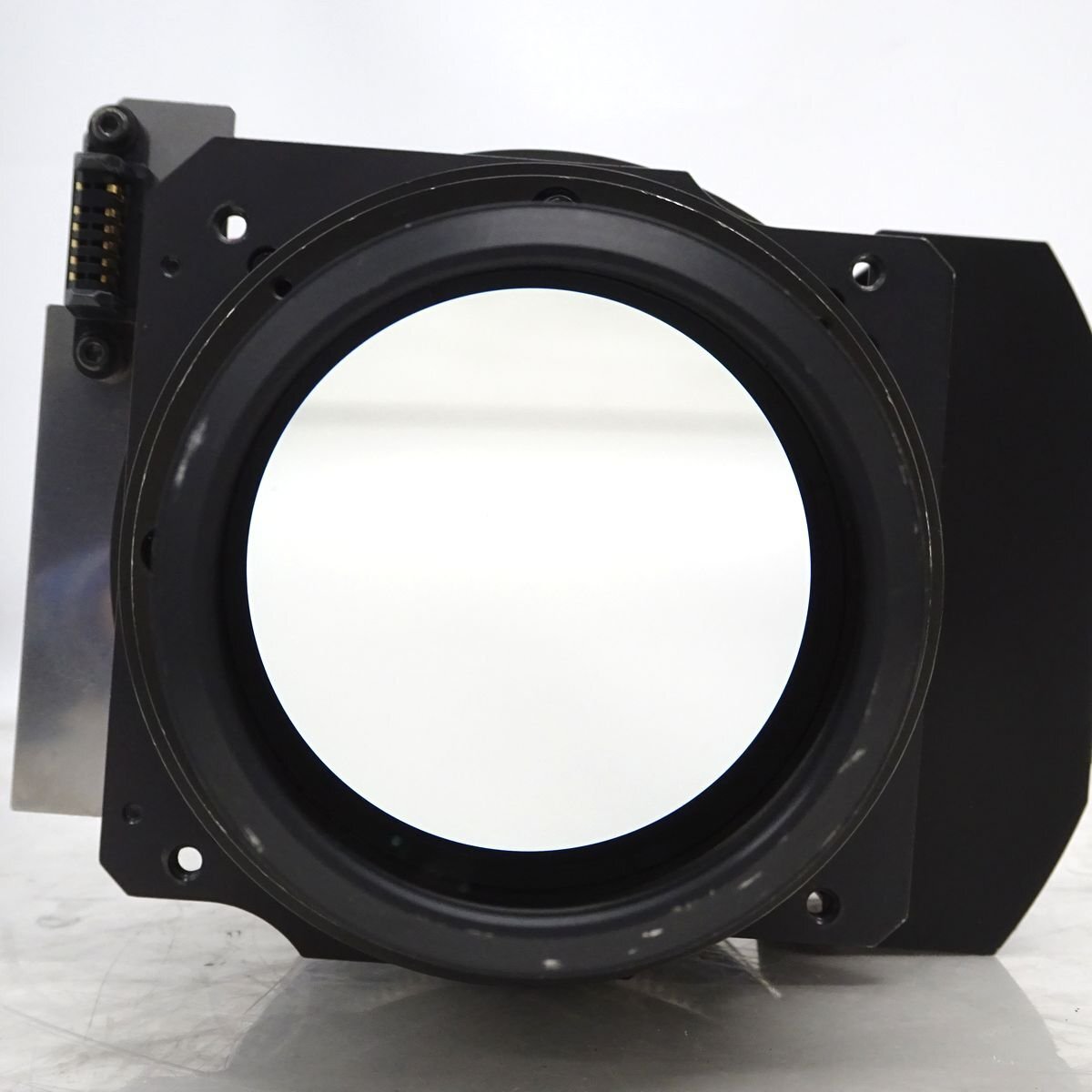 BARCO R9862030 Zoom Lens for DLP Projector [u1194740130]