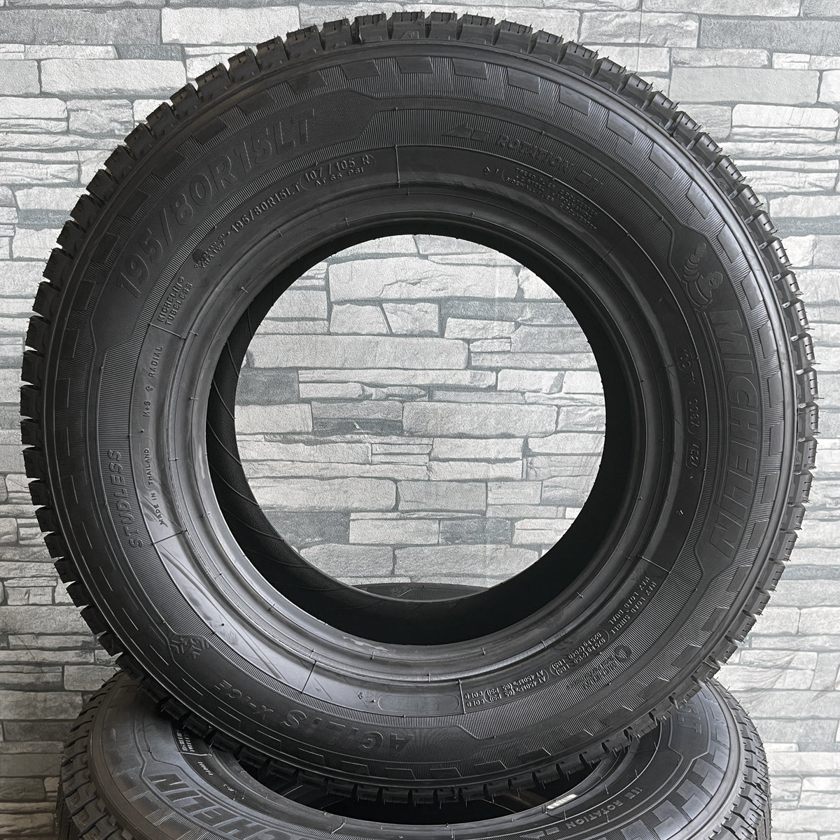 Custom Hiace 195/80R15 Michelin AGILIS X-ICE KEELER TACTICS 15×6.0J+33 6/139 Black 2024 Studless Tire Wheel Set of 4 [g1195808269]