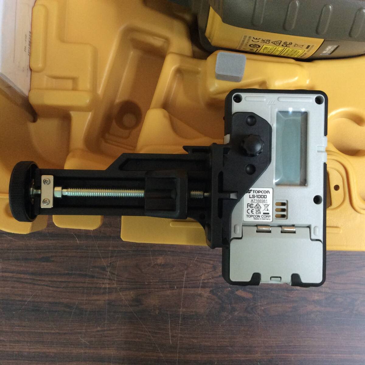 TOPCON RL-H5A Rotating Laser Receiver LS-100D with Tripod [l1195806374]