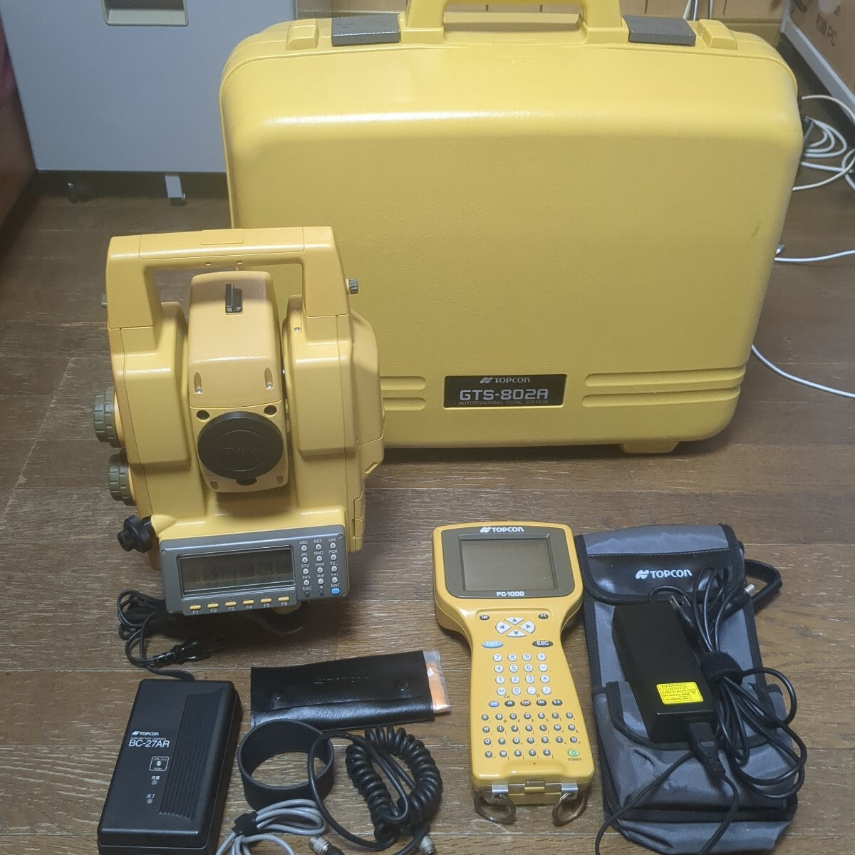 TOPCON GTS-802A Total Station Surveying Data Collector FC-1000 Set [m1196839619]