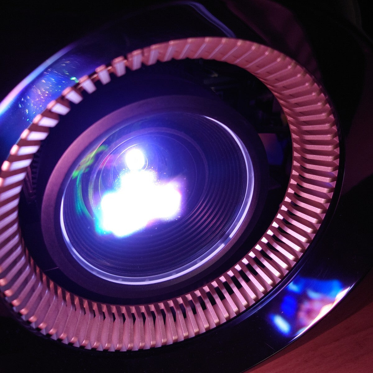 Sony VPL-VW515 4K Projector HDR 3D Compatible [c1196897953]