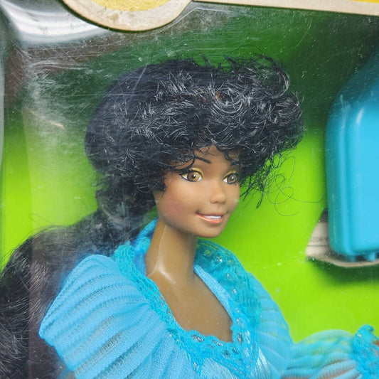 Mattel 1979 Beauty Secrets Christie Doll 100% Complete Box #1295 [d1197934478]