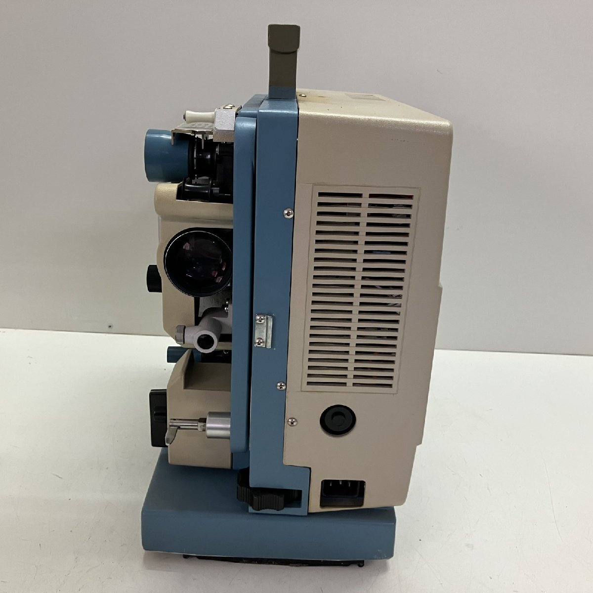 Yokogawa Xenon 16mm Projector [n1199046746]