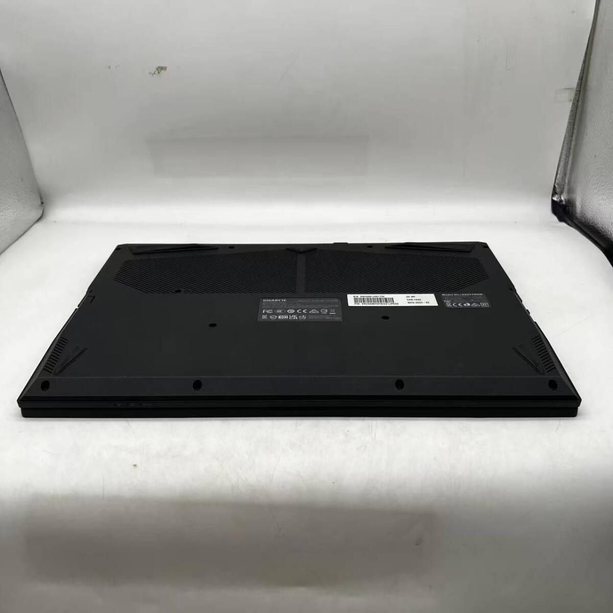 GIGABYTE RC55 Laptop Core i5-12500H 16GB Memory 512GB SSD 15.6 inch NVIDIA RTX 4050 [m1199916816]