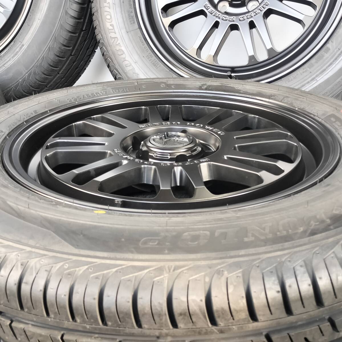 Nitro Power M16 Assault 17x7.0J+42 5H114.3 DUNLOP GRANDTREK PT2 225/65R17 RAV4 CX-5 CX-8 Outlander Delica D:5 [q1199934951]