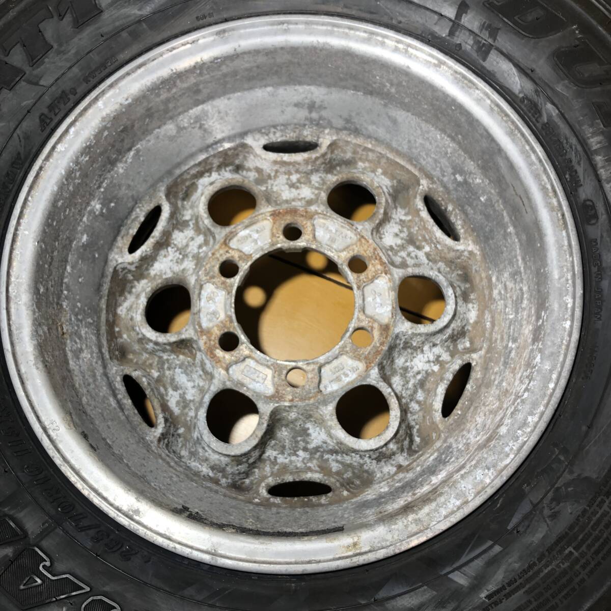 Mitsubishi Pajero Genuine 265/70R16 7J+10 6 Hole 16 Inch DUNLOP GRAND TREK Tire Wheel Set of 4 H0002 [g1200192218]