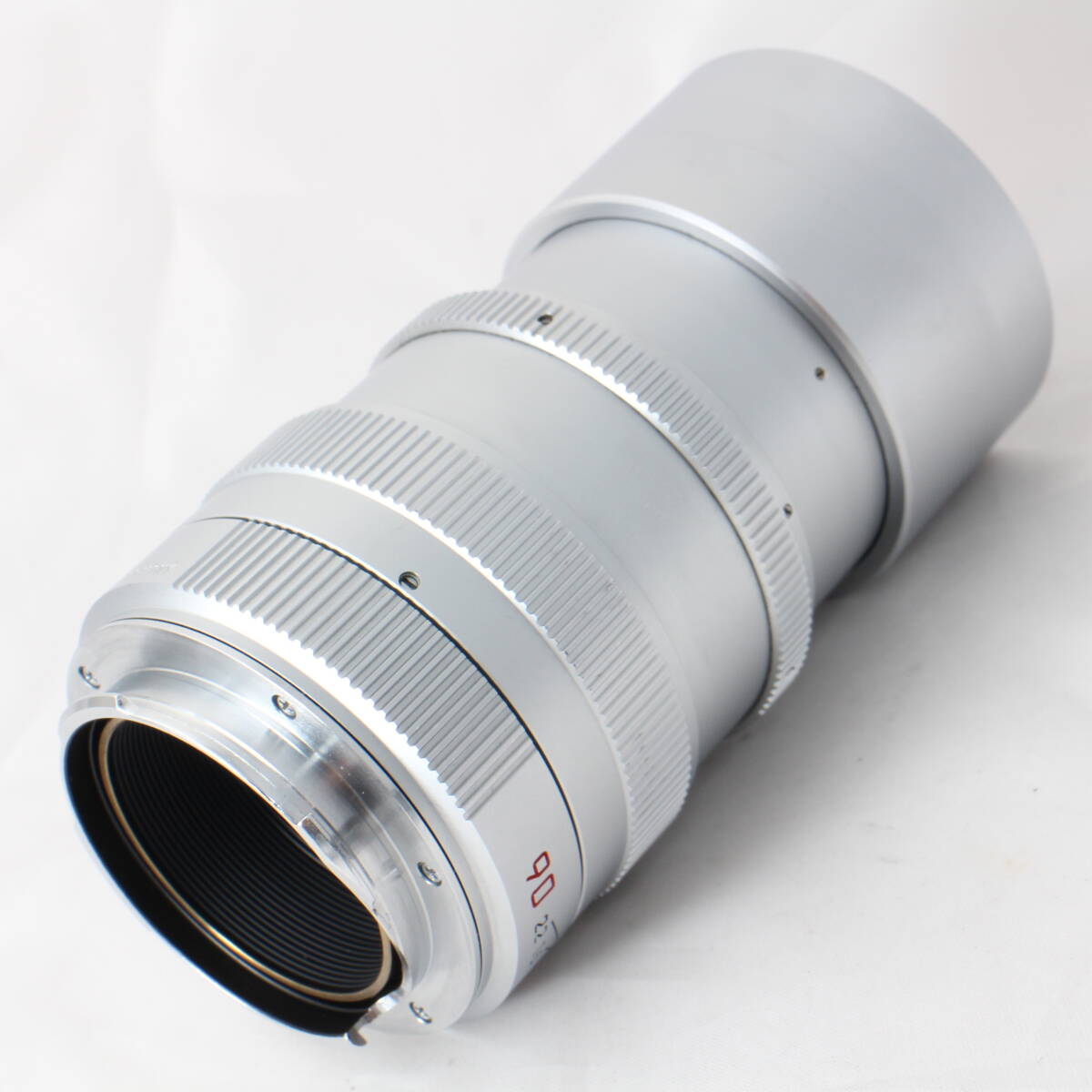 ☆Good product☆ Leica Elmarit-M 90mm F2.8 Silver Chrome (hood included) Late Leica Elmarit M Silver #4092 [m1200707268]