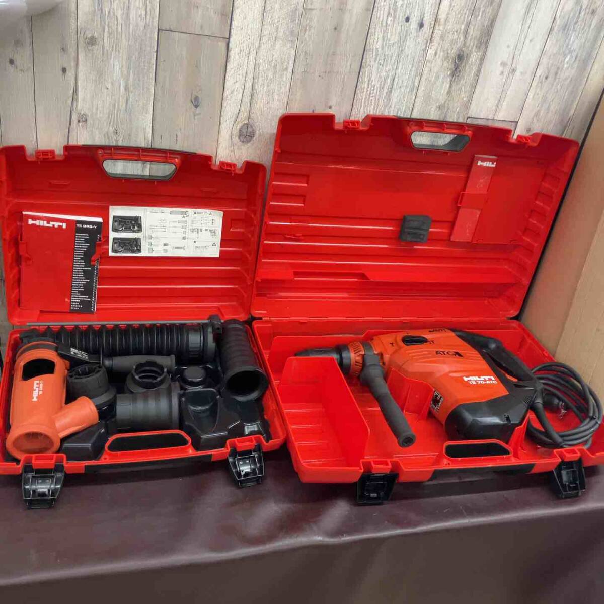Hilti TE70-ATC/AVR Rotary Hammer Drill with TEDRS-Y Attachment and 3 Bits [f1204419722]