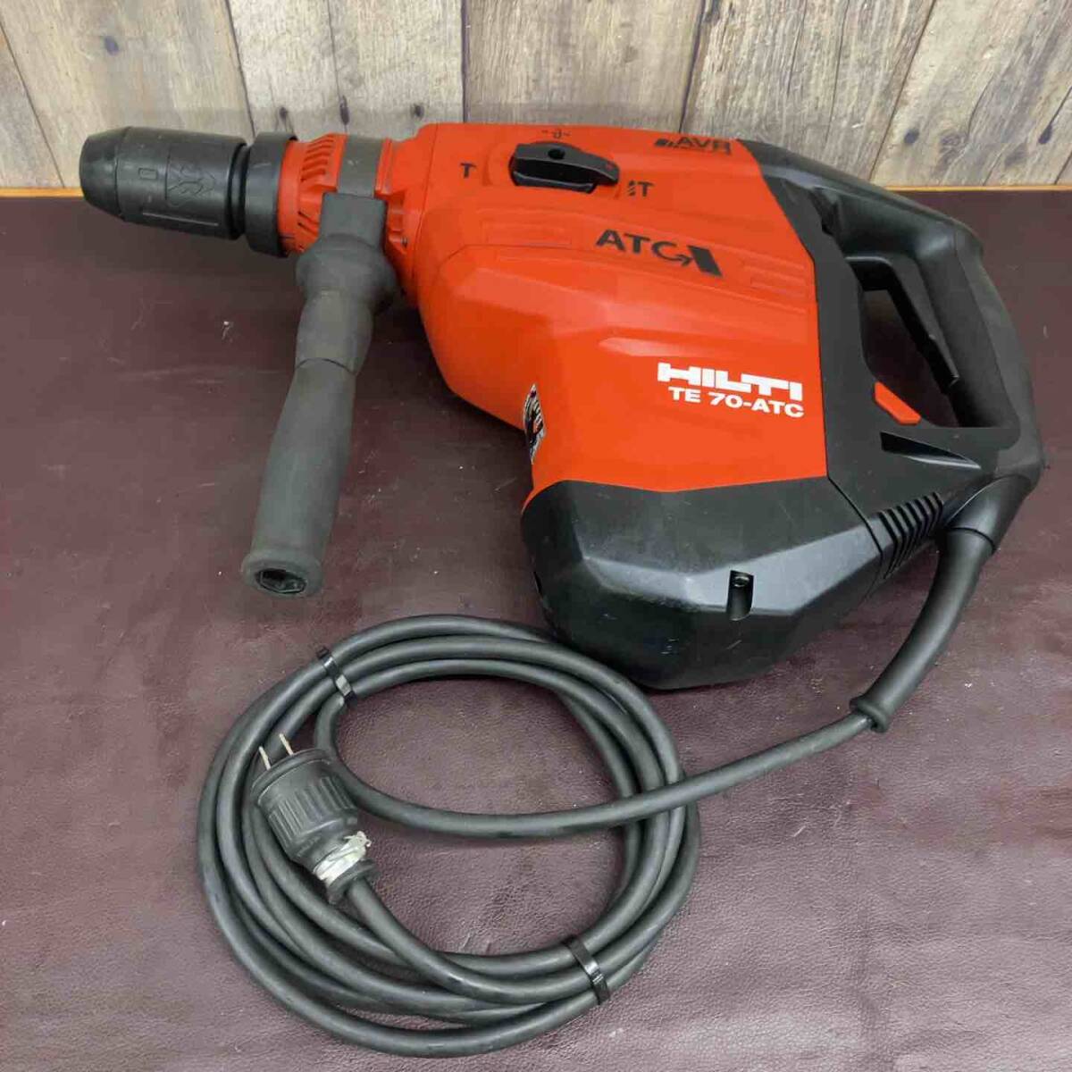 Hilti TE70-ATC/AVR Rotary Hammer Drill with TEDRS-Y Attachment and 3 Bits [f1204419722]