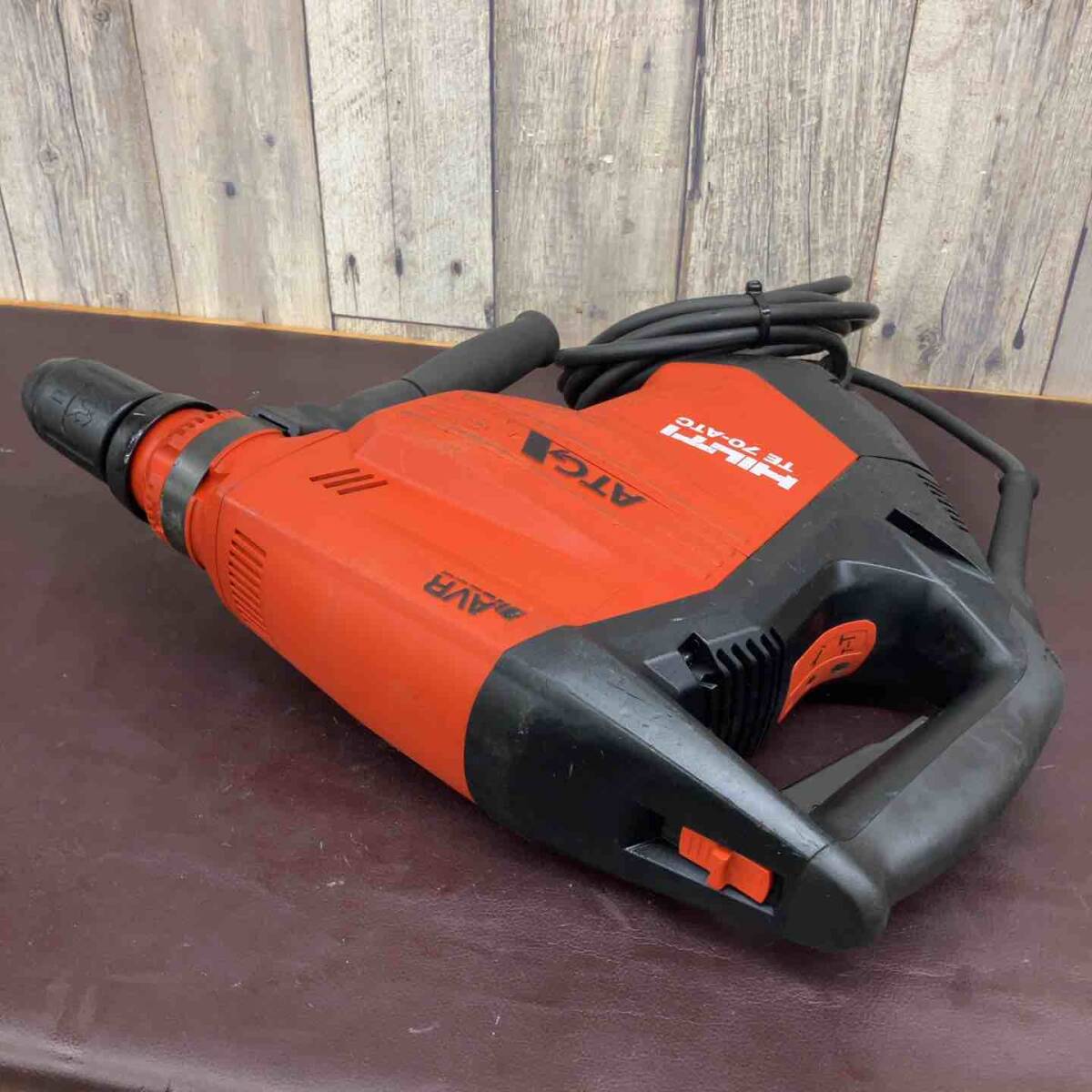 Hilti TE70-ATC/AVR Rotary Hammer Drill with TEDRS-Y Attachment and 3 Bits [f1204419722]