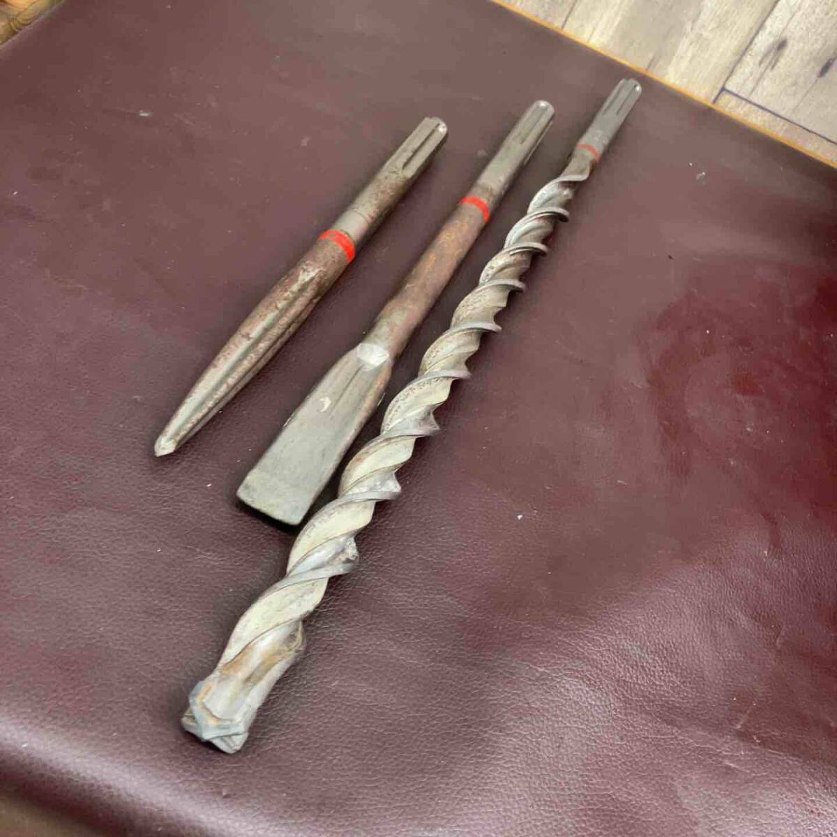 Hilti TE70-ATC/AVR Rotary Hammer Drill with TEDRS-Y Attachment and 3 Bits [f1204419722]