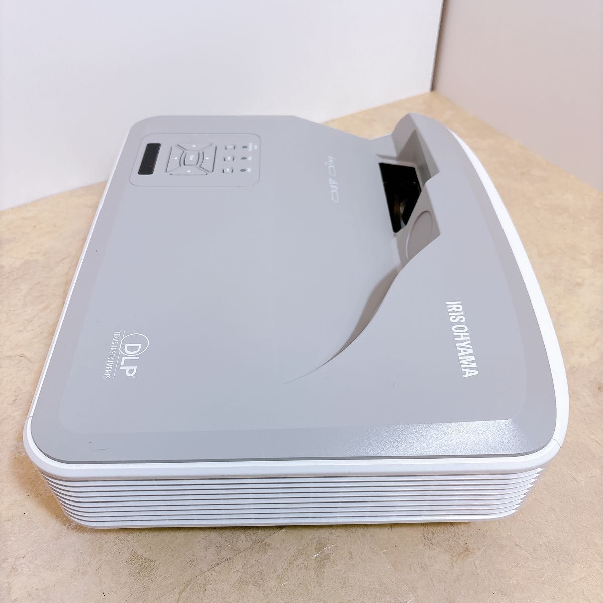 Iron Ohyama IP-AW400W Projector [q1204439809]