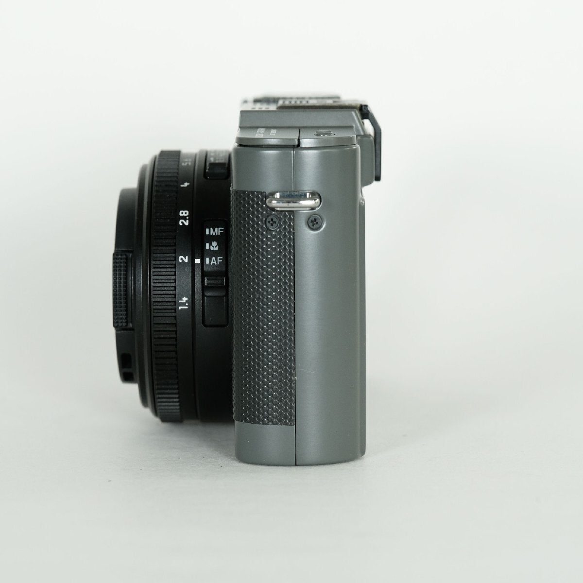 LEICA D-LUX6 G-STAR RAW Edition Compact Digital Camera [q1206446518]