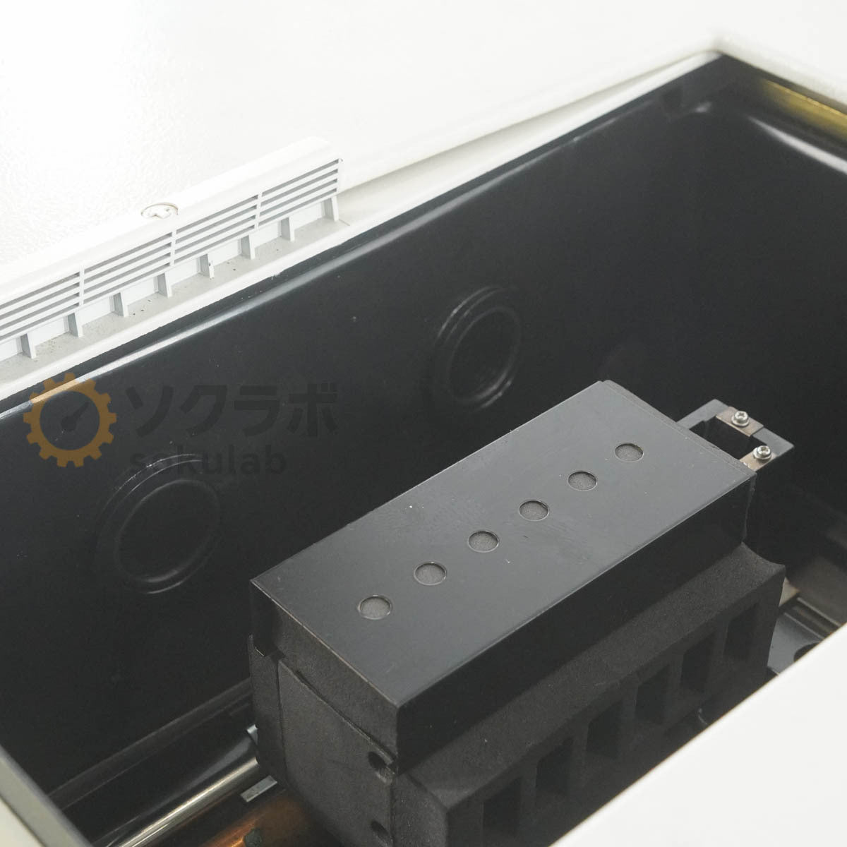 SHIMADZU UV-2400PC UV-VIS Recording Spectrophotometer [d1206882808]