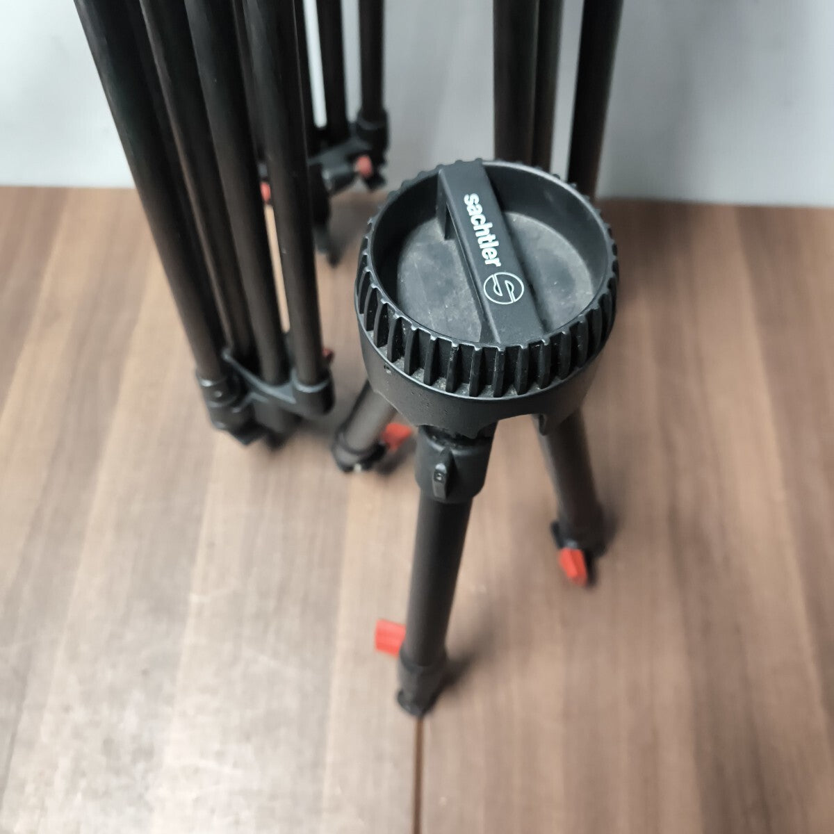 Sachtler Carbon Fiber Tripod 100mm with Mid-Level Spreader Set [q1208826758]
