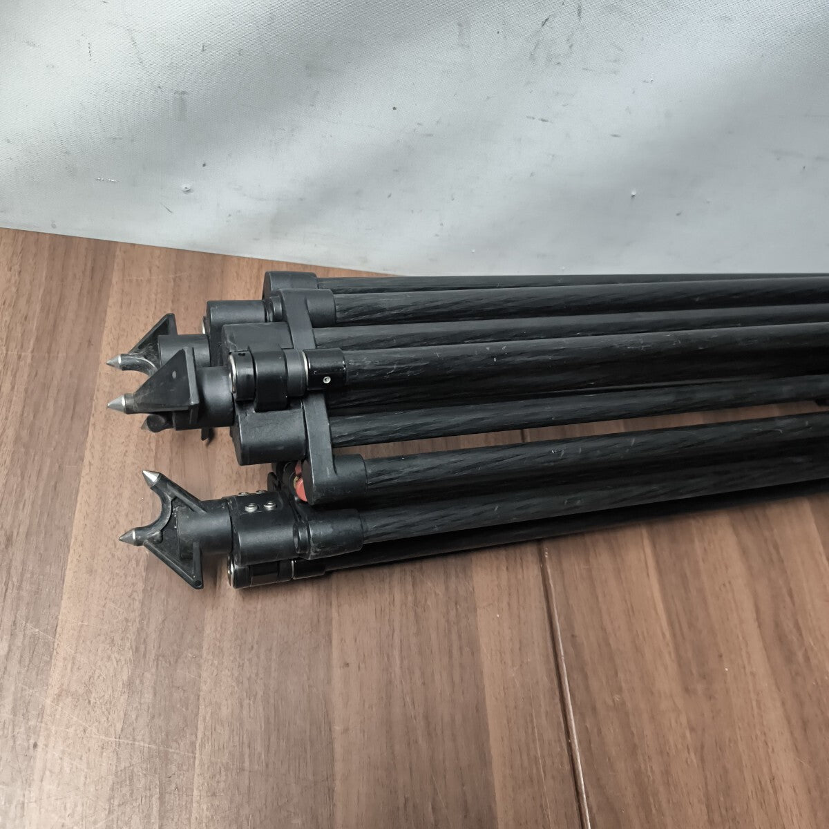 Sachtler Carbon Fiber Tripod 100mm with Mid-Level Spreader Set [q1208826758]