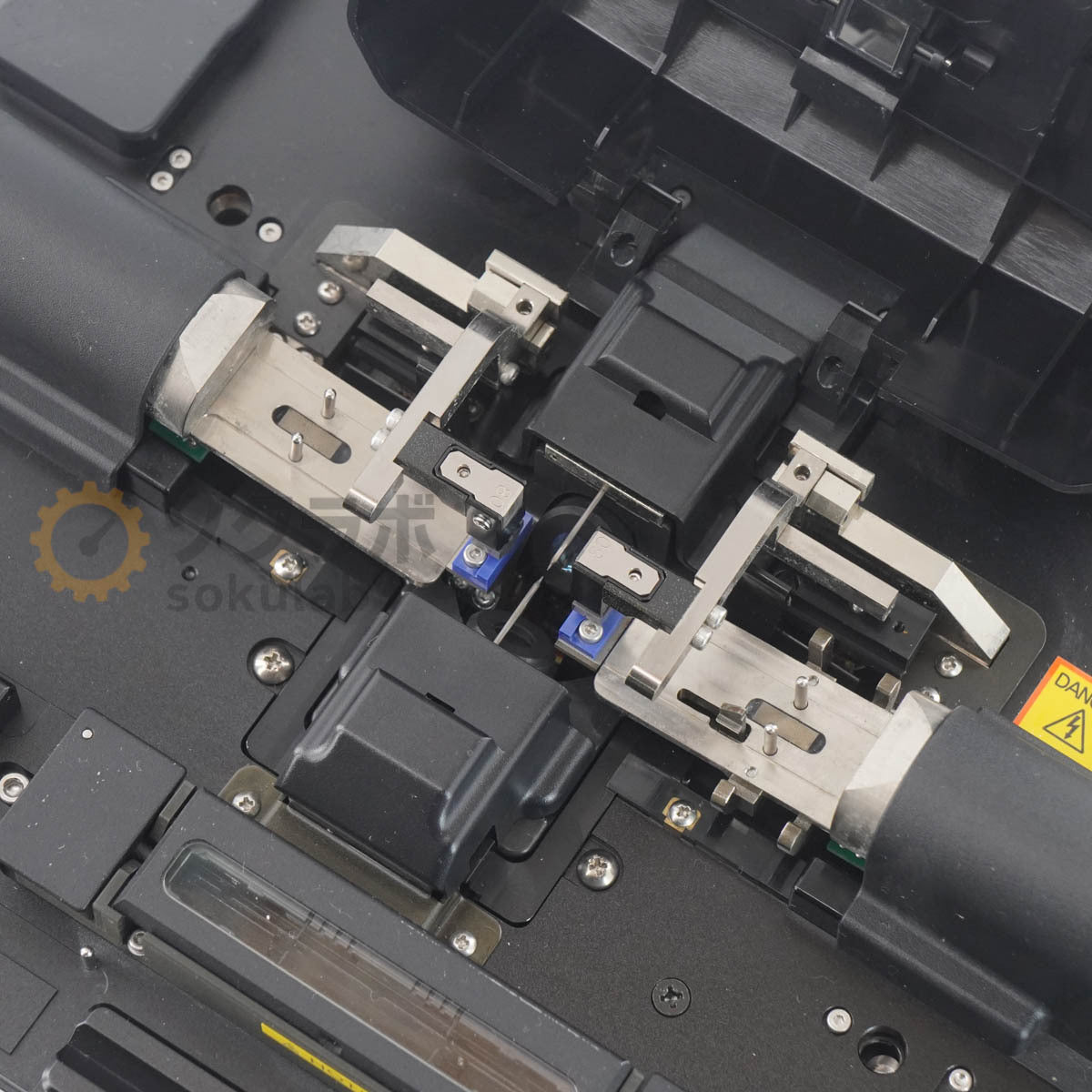 Fujikura FSM-40PM Optical Fiber Fusion Splicer Low Polarization High Intensity [r1209324525]