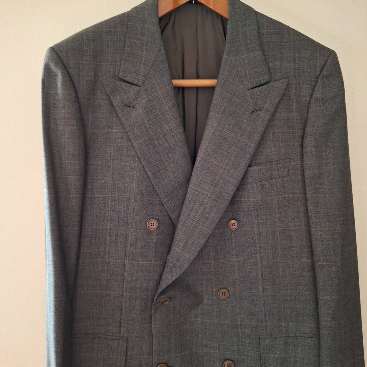 Brioni Suit Italian Size 42 International Size 52R 100% Wool Dark Brown [l1209561958]
