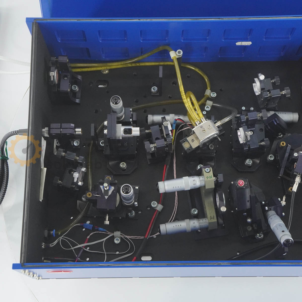 DW CRF-65P Femtosecond Chromium Forsterite Laser [t1209665313]